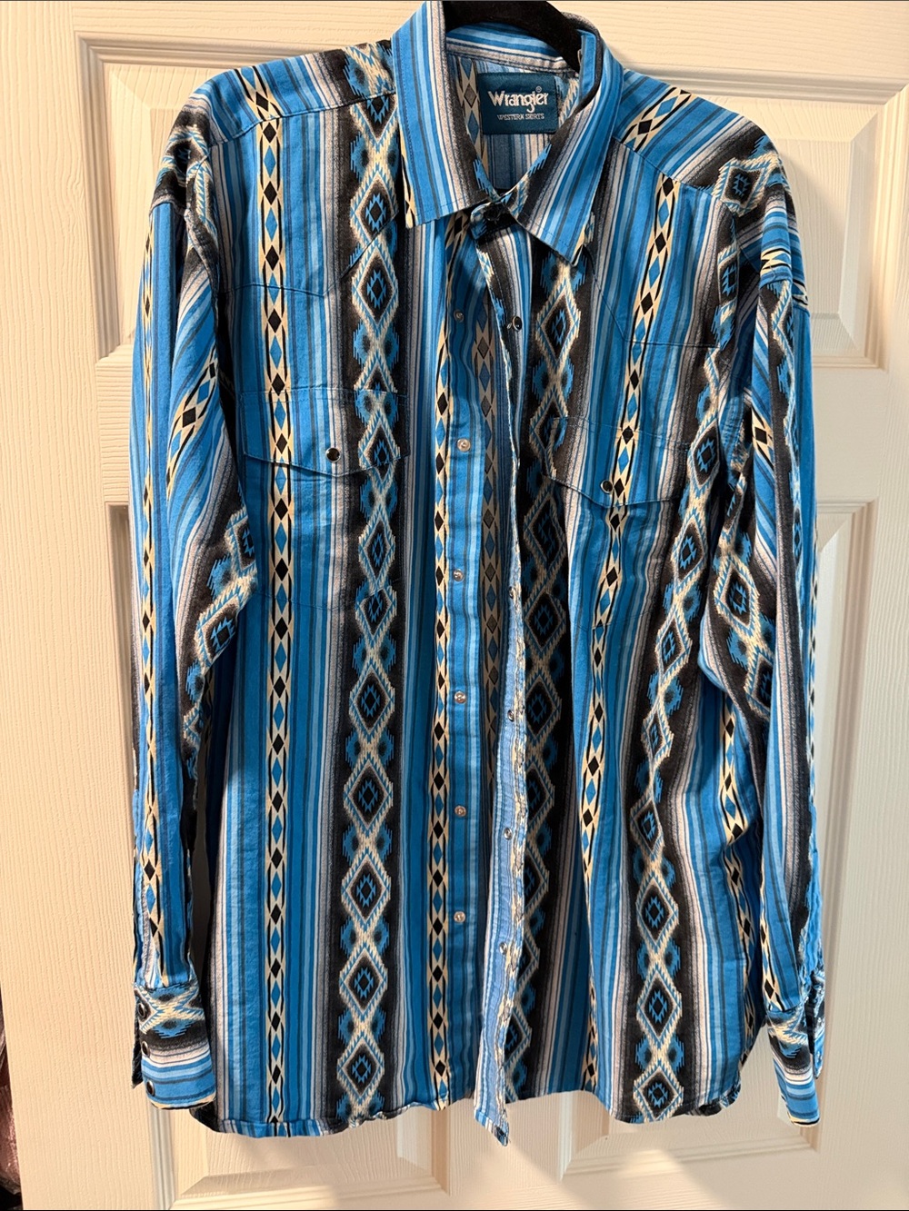 Wrangler Blue and Black Western Aztec-Patterned Snap-Down Shirt
